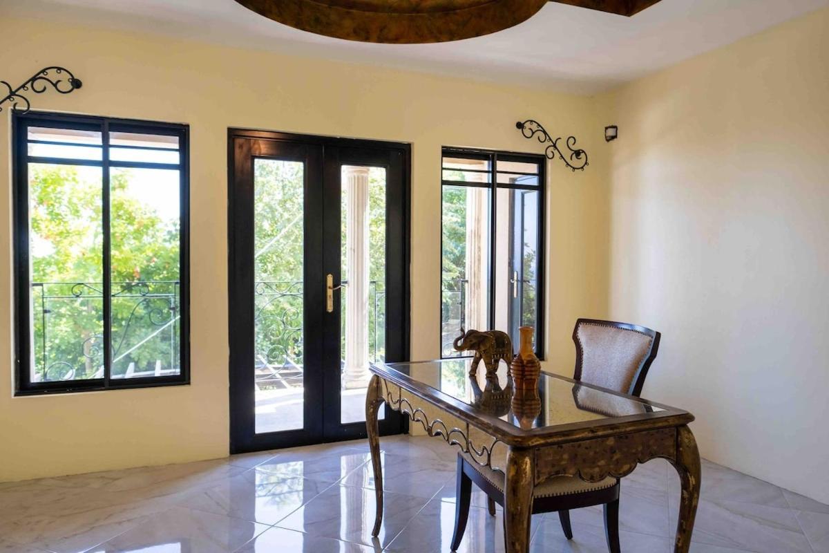 Villa Mimosa Jamaica Exclusive Luxury Stay- Resort Vibe Discovery Bay Bagian luar foto
