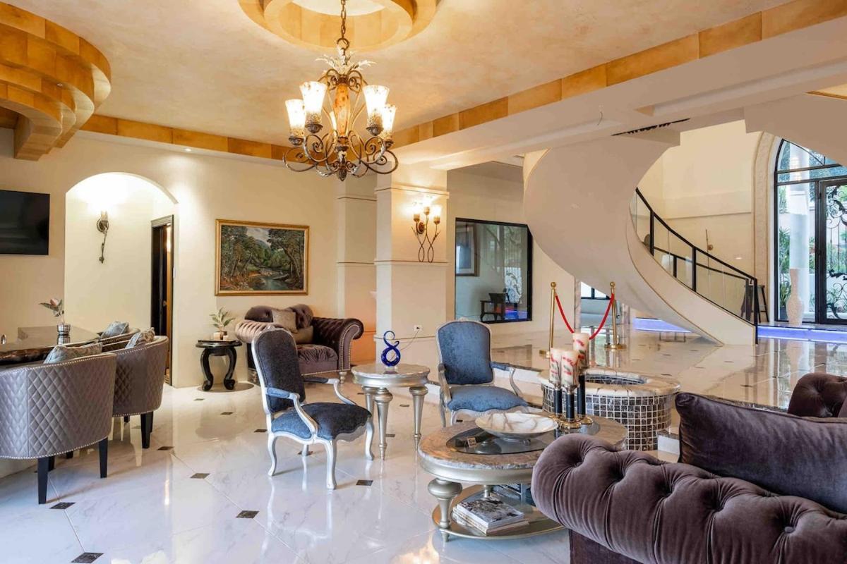 Villa Mimosa Jamaica Exclusive Luxury Stay- Resort Vibe Discovery Bay Bagian luar foto