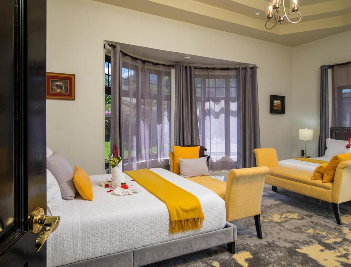 Villa Mimosa Jamaica Exclusive Luxury Stay- Resort Vibe Discovery Bay Bagian luar foto